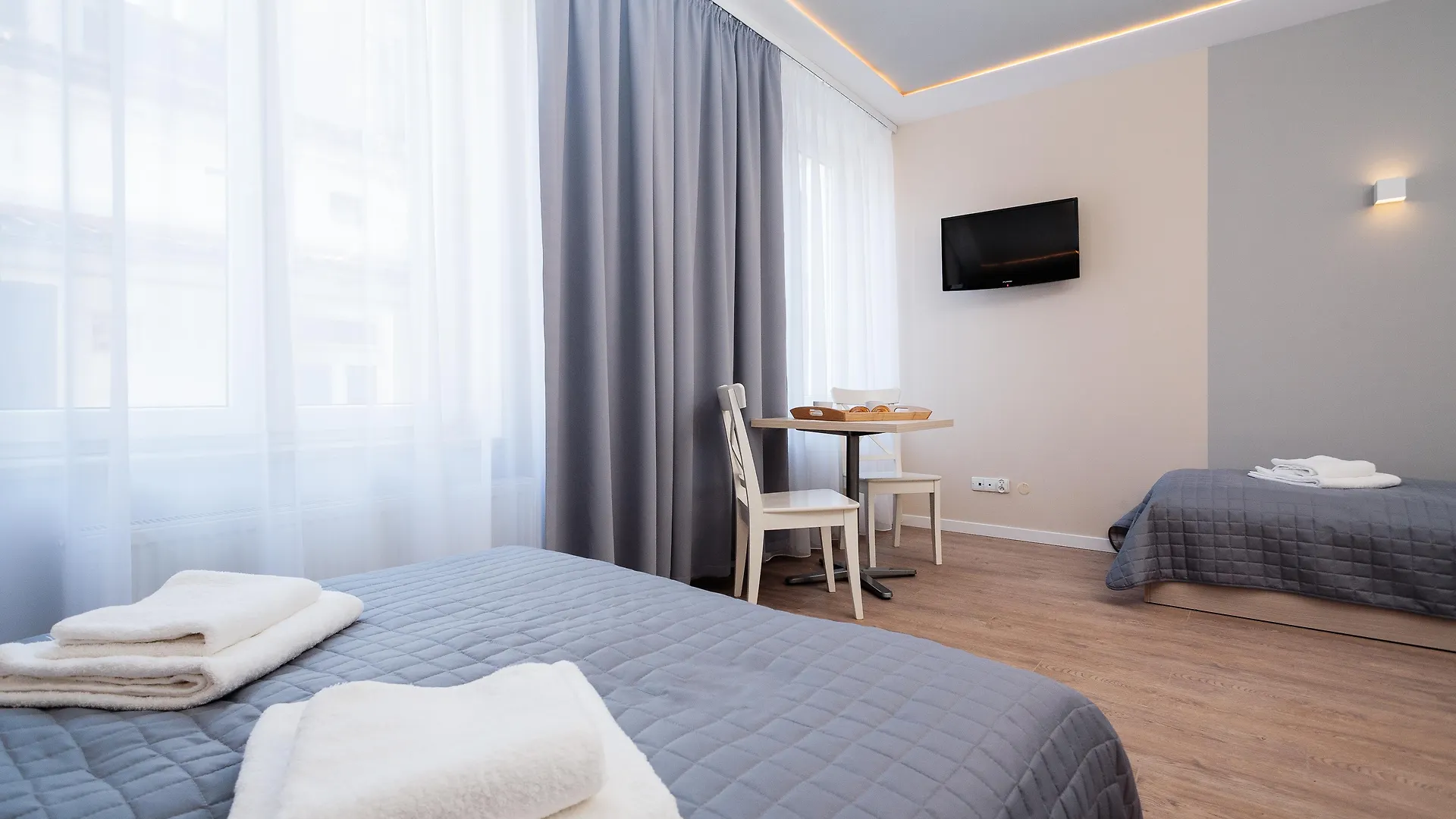Aparthotel Apartamenty Platinia - Komfortowe Noclegi Krakow Stare Miasto