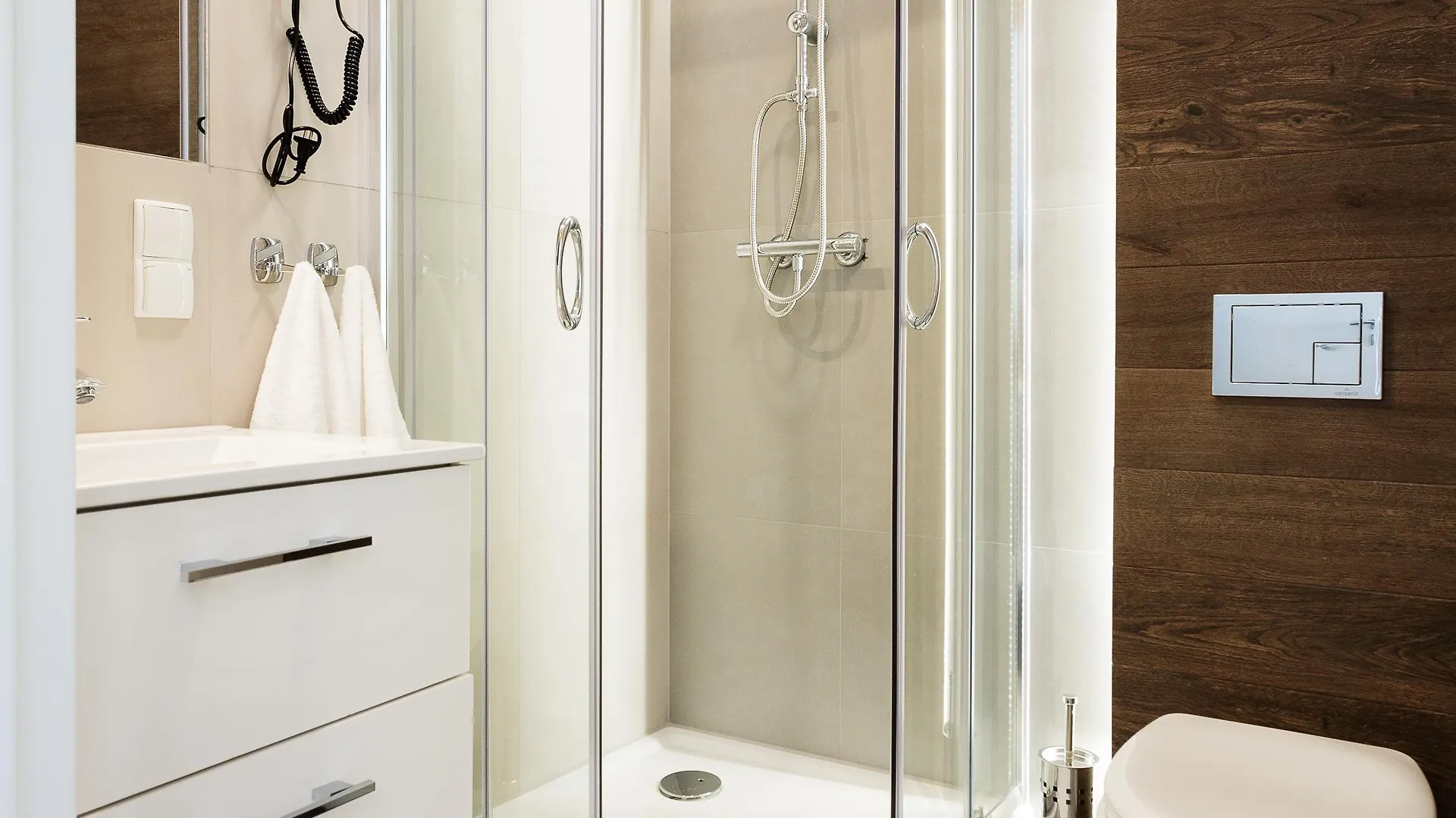 Apartamenty Platinia - Komfortowe Noclegi Krakow Stare Miasto 3*,