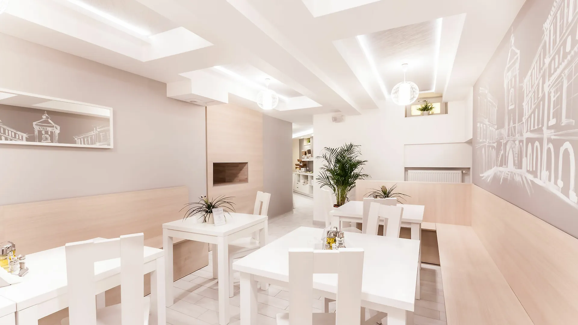 Apartamenty Platinia - Komfortowe Noclegi Krakow Stare Miasto Poland