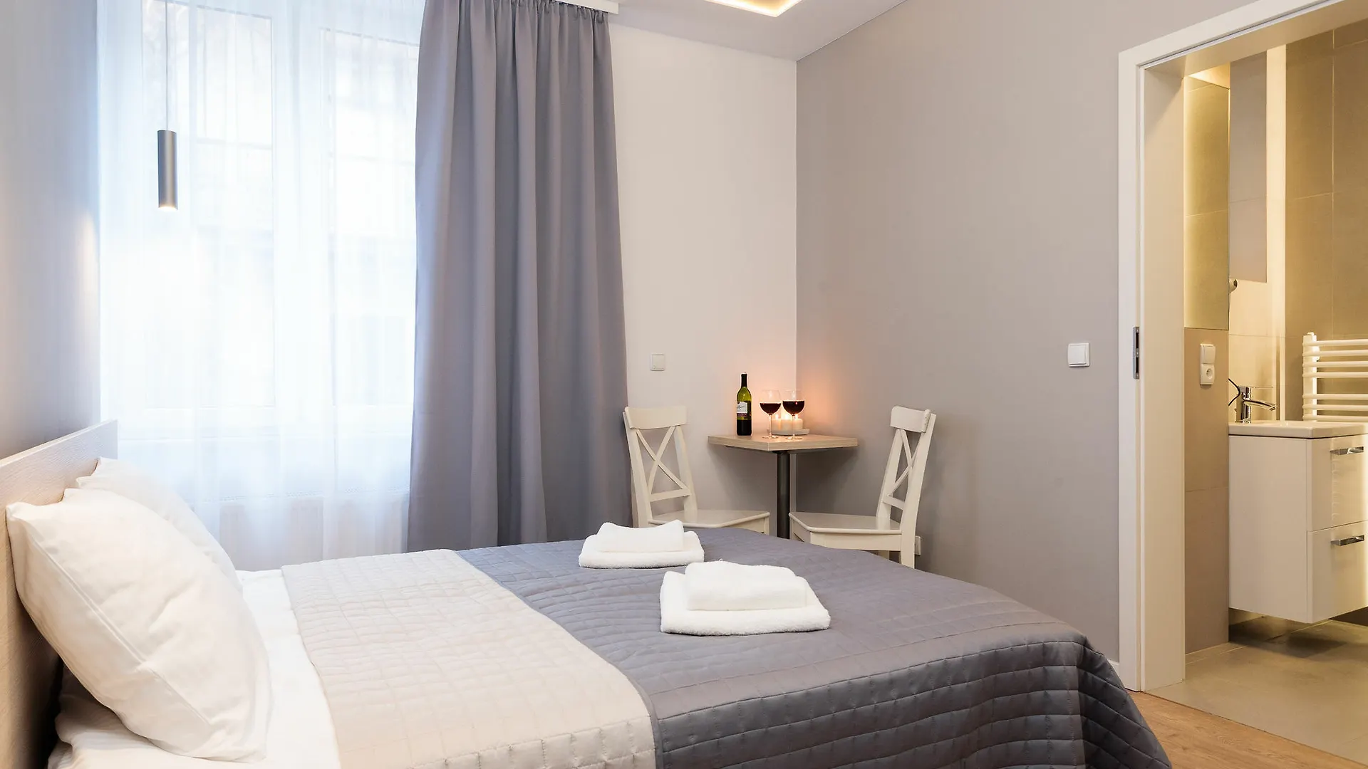 Apartamenty Platinia - Komfortowe Noclegi Krakow Stare Miasto Aparthotel